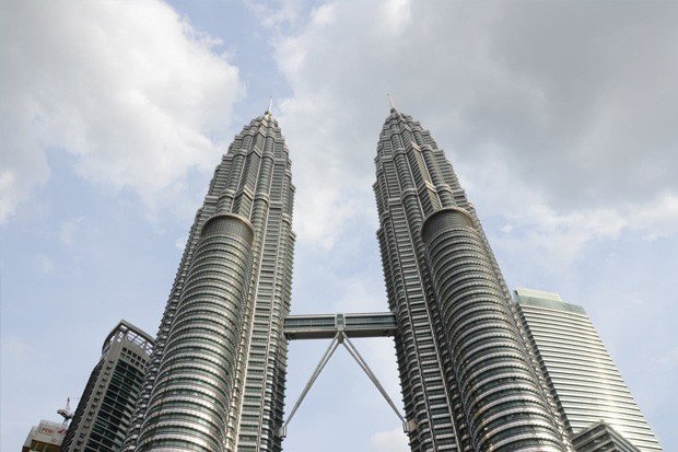 Если дуальность не стирается полностью